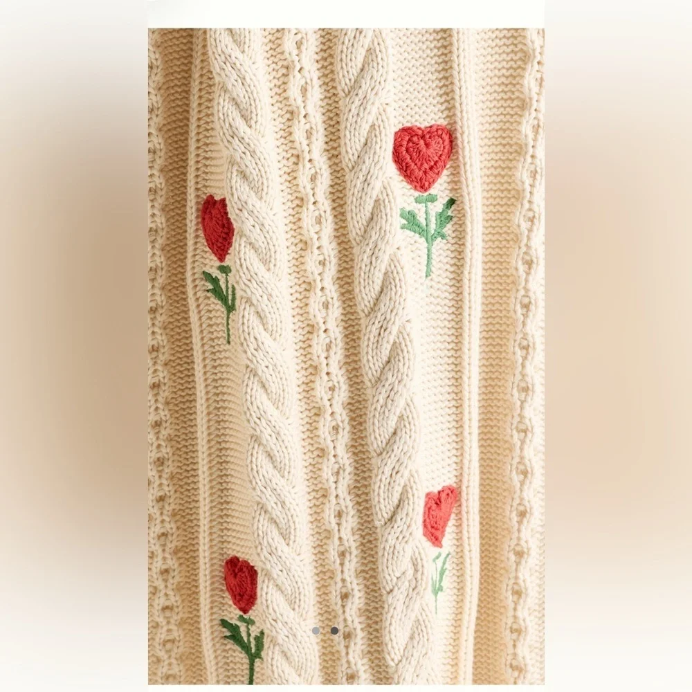 Anthropologie Cable Knit Floral Icon Throw Blanket